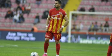 Sivasspor, Emrah Başsan ile ilgileniyor