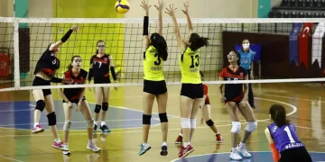 Voleybolda çeyrek final heyecanı Denizli’de başlıyor
