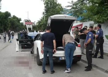Bursa Kent Meydanında arkadaş cinayeti