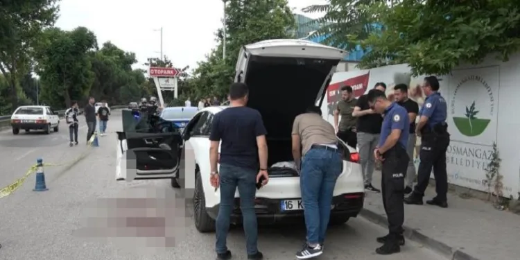 Bursa Kent Meydanında arkadaş cinayeti