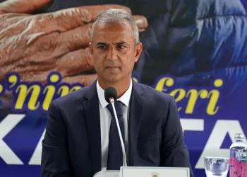 Fenerbahçe Teknik Direktörü İsmail Kartal: “Savunma, orta saha ve hücuma transfer yapacağız”