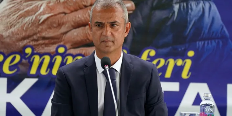 Fenerbahçe Teknik Direktörü İsmail Kartal: “Savunma, orta saha ve hücuma transfer yapacağız”
