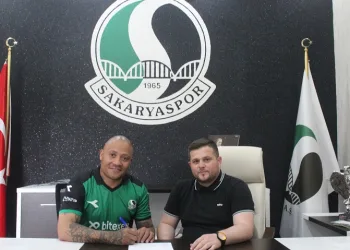 Sakaryaspor, Dino Ndlovu’yu kadrosuna kattı