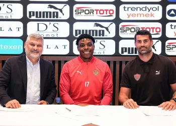 Hatayspor, Fisayo Dele Bashiru’yu kadrosuna kattı