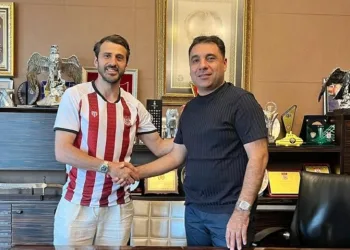 Caner Osmanpaşa 1 yıl daha Sivasspor’da