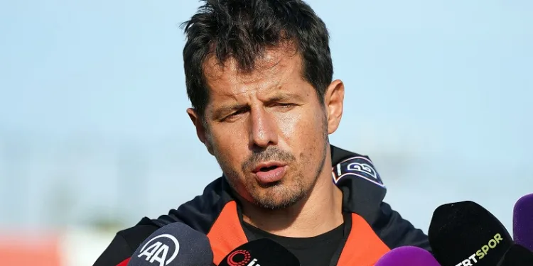 Emre Belözoğlu: “4 oyuncu almayı düşünüyoruz”