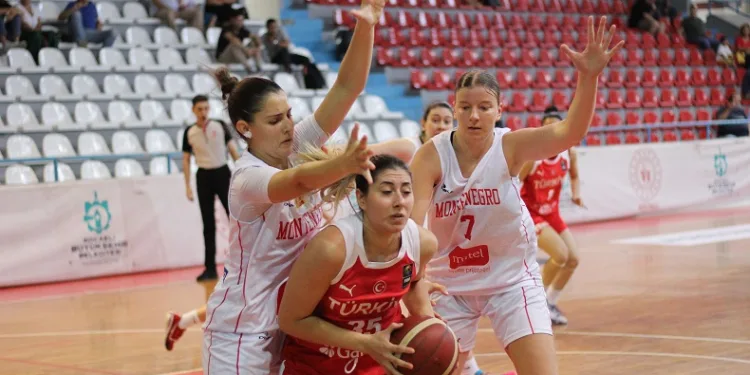 Hazırlık maçı: U20 Kadın Basketbol Milli Takımı: 63 – Karadağ: 73