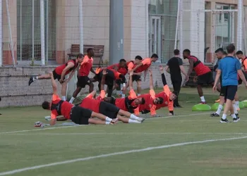 Kayserispor 2 futbolcu ile anlaştı