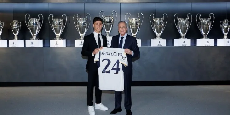 Arda Güler, Real Madrid’e resmi imzayı attı