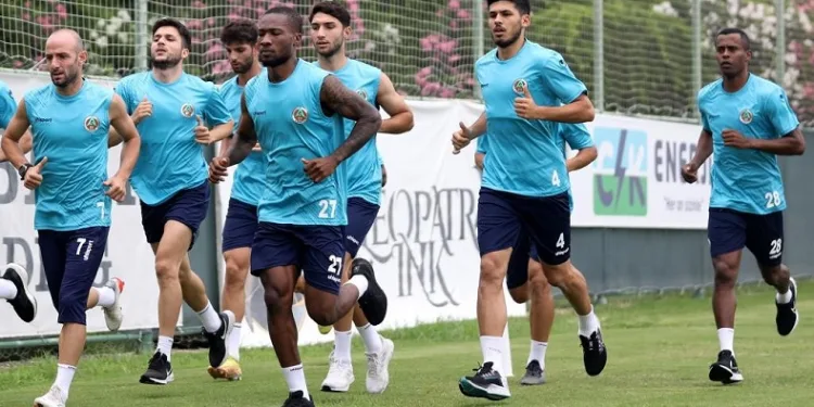 Alanyaspor yeni sezon hazırlıklarını sürdürdü
