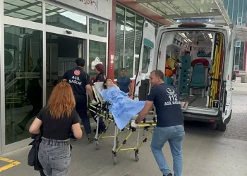 46 kişi yemekten zehirlendi