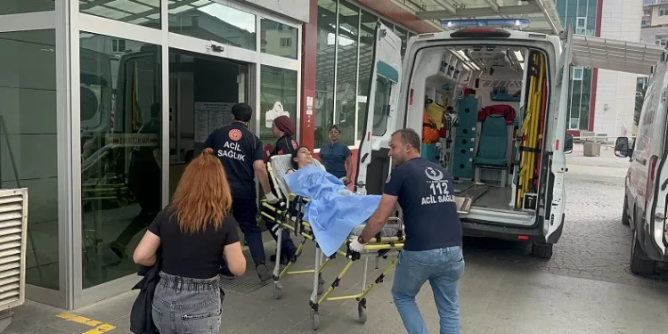 46 kişi yemekten zehirlendi
