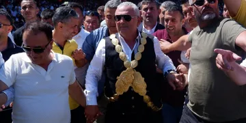 22 Milyon 222 bin TL vererek Kırkpınar ağası oldu
