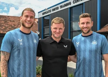 Newcastle United, Loris Karius ve Paul Dummett’in sözleşmelerini 1 sene uzattı