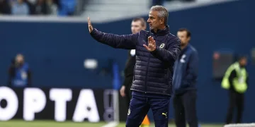 Fenerbahçe Teknik Direktörü İsmail Kartal: “Güzel bir kamp geçirerek ülkemize dönmek istiyoruz”