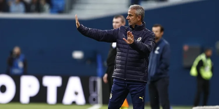Fenerbahçe Teknik Direktörü İsmail Kartal: “Güzel bir kamp geçirerek ülkemize dönmek istiyoruz”