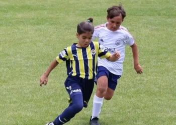 Mardinli Arjen, Fenerbahçe Akademisi’ne seçildi