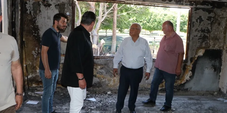TSYD Genel Başkanı Oğuz Tongsir, yanan tesislerde incelemelerde bulundu
