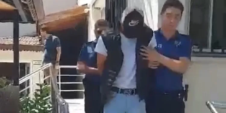 Bursa’da eve girmeye çalışan hırsıza suç üstü