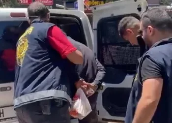 Bursa’ya gezmeye geldiler, hırsızların hedefi oldular