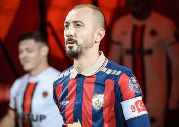 Ahmet İlhan Özek, Altınordu’ya veda etti