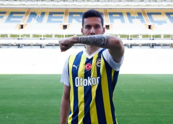 Umut Nayir, resmen Fenerbahçe’de