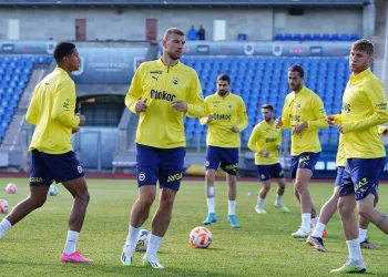 Fenerbahçe, yeni sezon hazırlıklarına devam etti