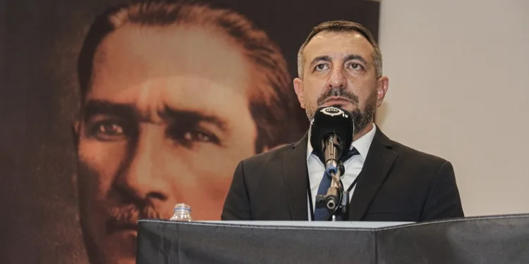 Altay Spor Kulübü Başkanı Ayhan Dündar: “Uygun bir şirketleşme modeli için çalışıyoruz”