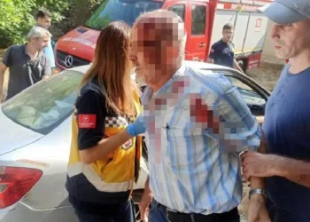 Bursa’da kayalıklardan düşen yaşlı adam kurtarıldı