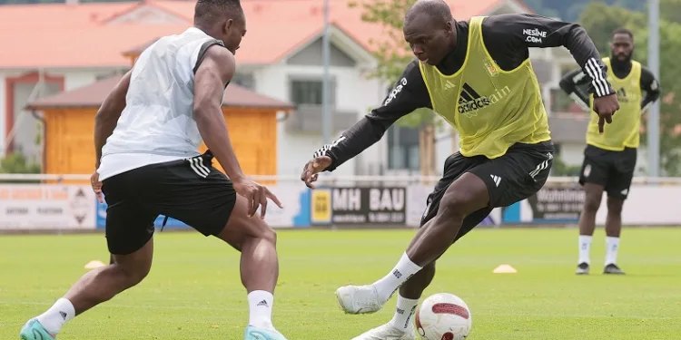 Beşiktaş, kondisyon ve taktik çalıştı