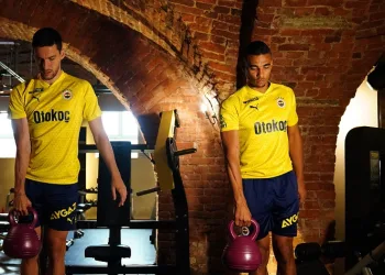 Fenerbahçe’de Umut Nayir ile Alexander Djiku, Rusya kampına katıldı