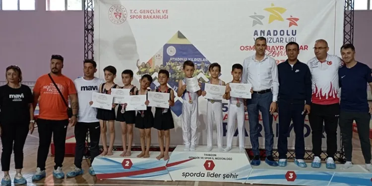 Elazığ takımı cimnastikte grup birincisi oldu