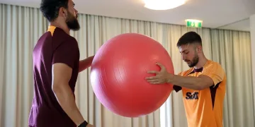 Galatasaray’ın yeni transferi Halil Dervişoğlu kampa katıldı