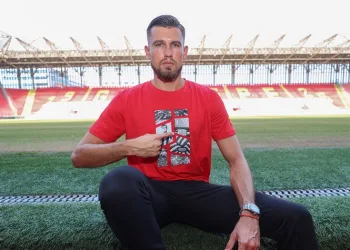 Göztepe’de Mateusz Lis, kalede güven verdi