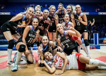 Türkiye, voleybolda adını zirveye yazdırdı