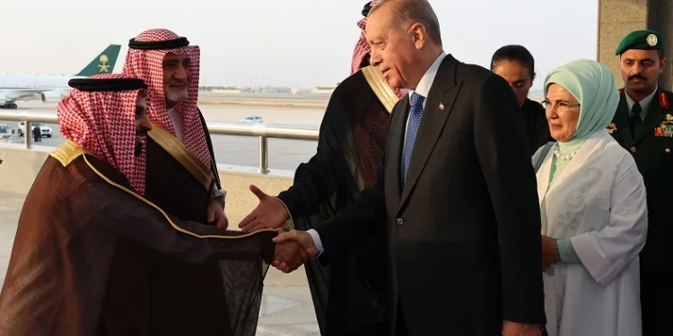 Cumhurbaşkanı Erdoğan Suudi Arabistan’da