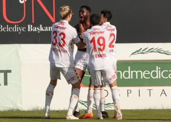 Göztepe’de Bayere Junior gözden çıkarıldı