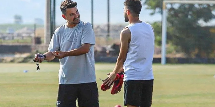 Menemen FK Teknik Direktörü Cenk Laleci: “Hayali transfer haberlerine itibar etmeyin”