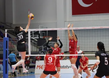 Türkiye İşitme Engelliler Voleybol Kadın Milli Takımı grup maçlarını lider olarak tamamladı