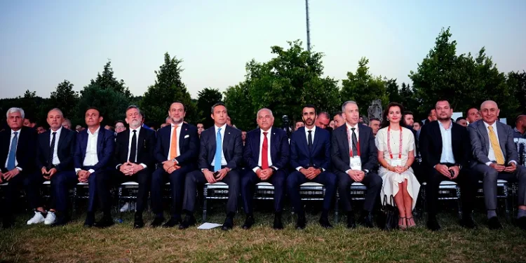 Trendyol Süper Lig 2023-2024 sezonu fikstürü çekildi