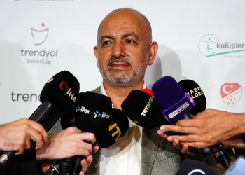 Kayserispor Başkanı Ali Çamlı: “Kayserispor olarak lige renk katan bir kulübüz”