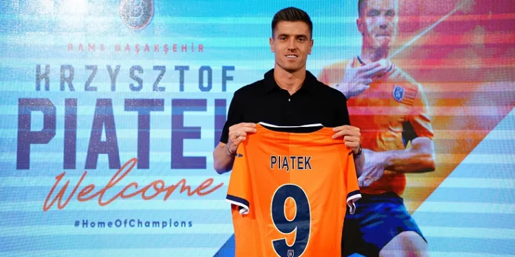 Krzysztof Piatek Rams Başakşehir’e imzayı attı