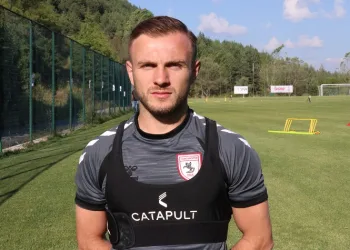 Samsunsporlu futbolcu Celil Yüksel: “Rekabet başarının en büyük anahtarı”
