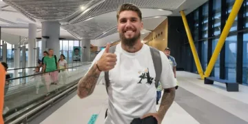 Beşiktaş’ın yeni transferi Lyanco, İstanbul’a geldi