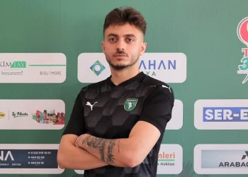 Efeler 09 SFK, 2 ismi daha kadrosuna kattı