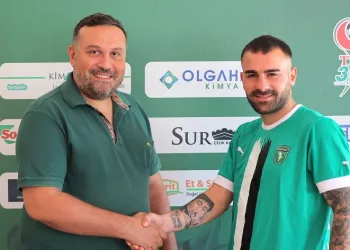 Efeler, transferde hız kesmiyor