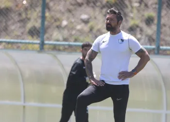 Erzurumspor Teknik Direktörü Hakan Kutlu: “Taraftarın desteği inanılmaz”