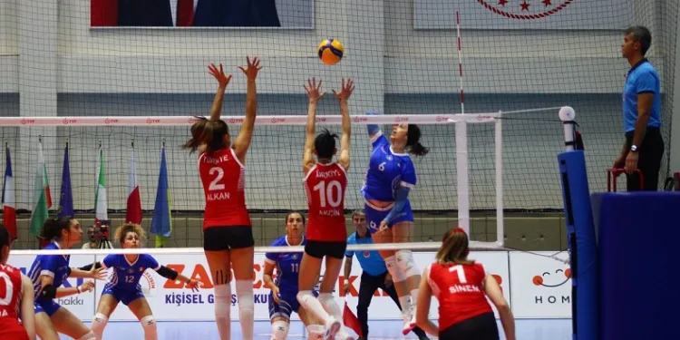 Avrupa Voleybol Şampiyonası’nda çifte sevinç