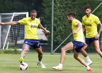 Fenerbahçe’de yeni transfer Rodrigo Becao, ilk antrenmanına çıktı