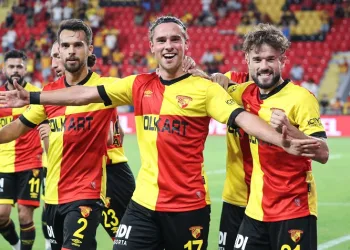 Göztepe’de bir ayrılık daha gerçekleşti